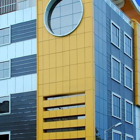 Hotel Sun Park Пондичерри Экстерьер фото