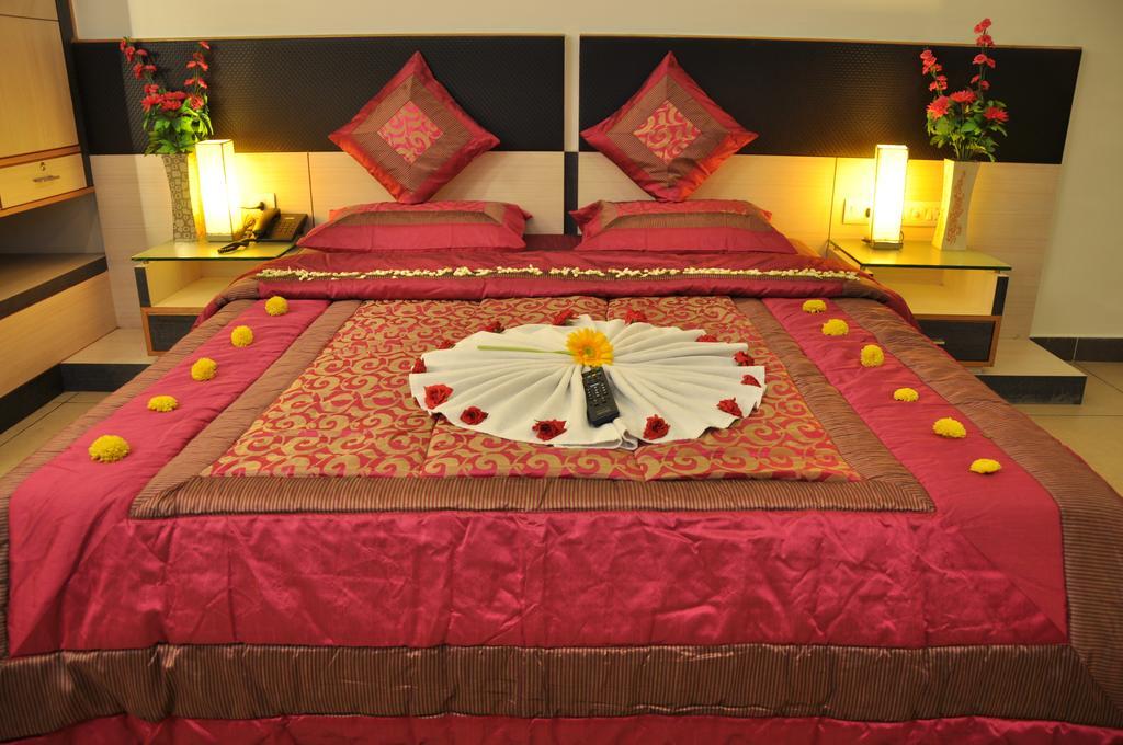 Hotel Sun Park Пондичерри Номер фото