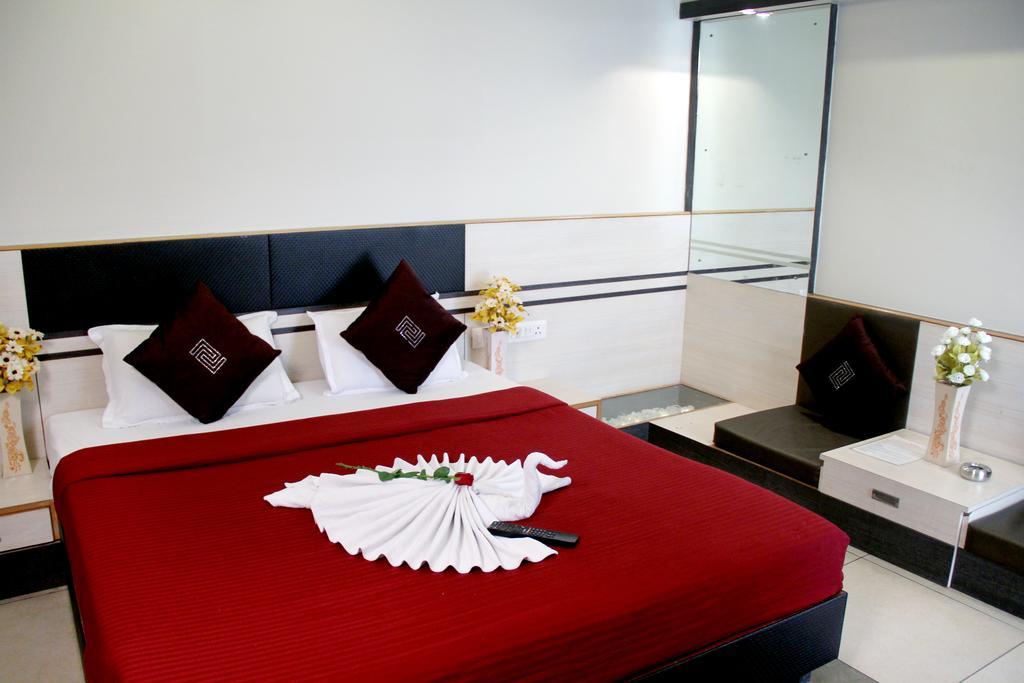Hotel Sun Park Пондичерри Номер фото