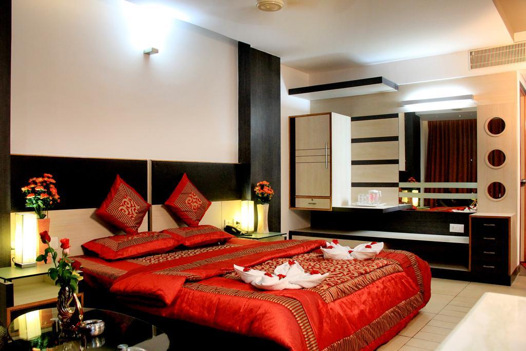 Hotel Sun Park Пондичерри Номер фото