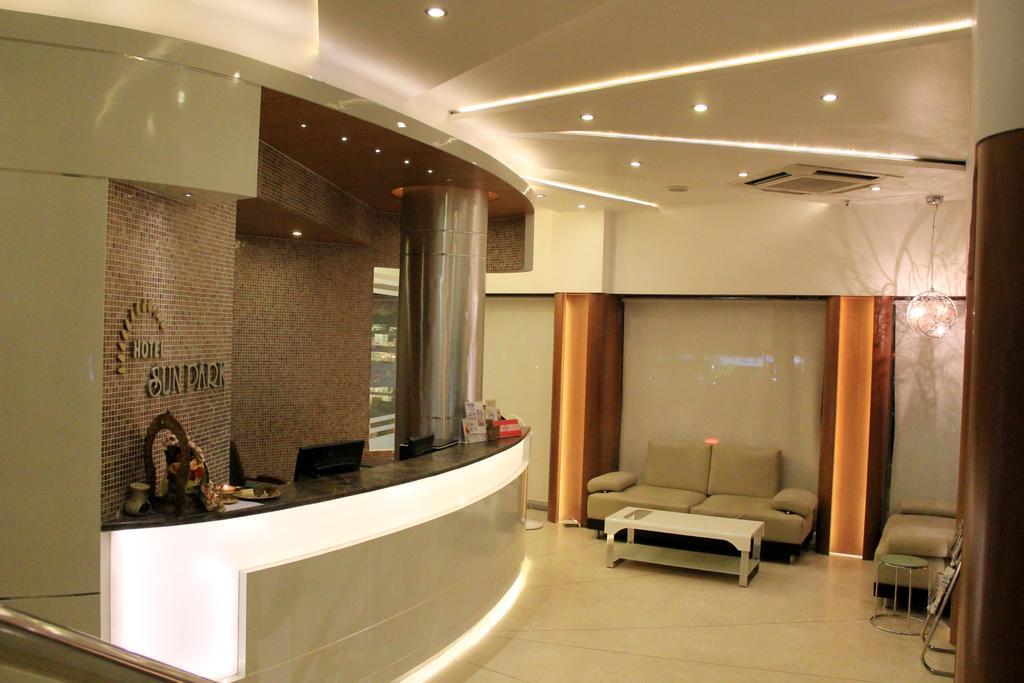 Hotel Sun Park Пондичерри Экстерьер фото