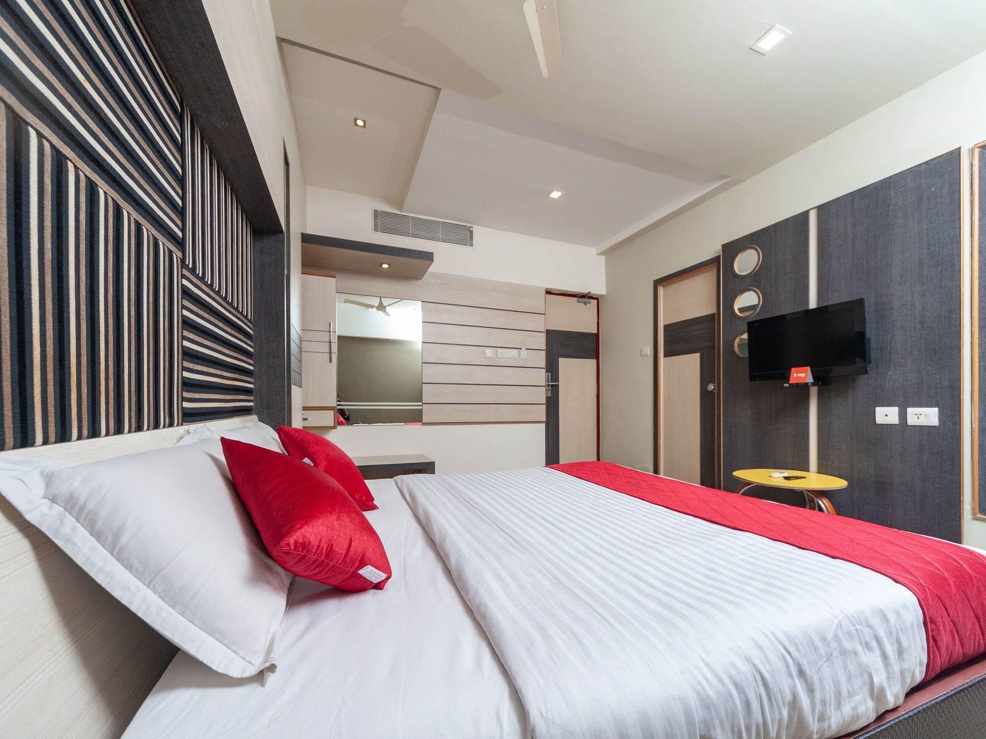 Hotel Sun Park Пондичерри Экстерьер фото